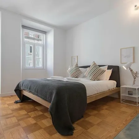 Lovelystay - Wide & Bright 4 Families Apartament *