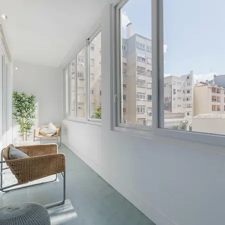 Lovelystay - Wide & Bright 4 Families *