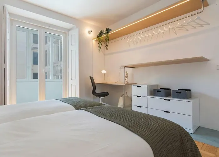 Lovelystay - Wide & Bright 4 Families Лісабон