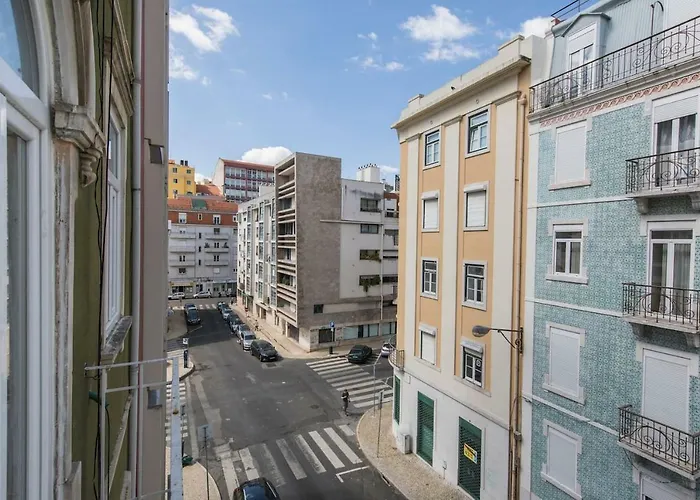 Lovelystay - Wide & Bright 4 Families Апартаменти