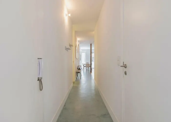 Lovelystay - Wide & Bright 4 Families Апартаменти