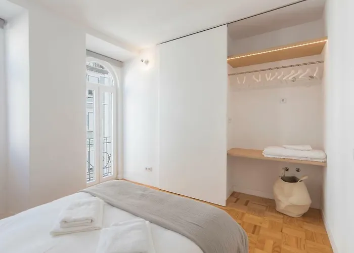 Апартаменти Lovelystay - Wide & Bright 4 Families Лісабон