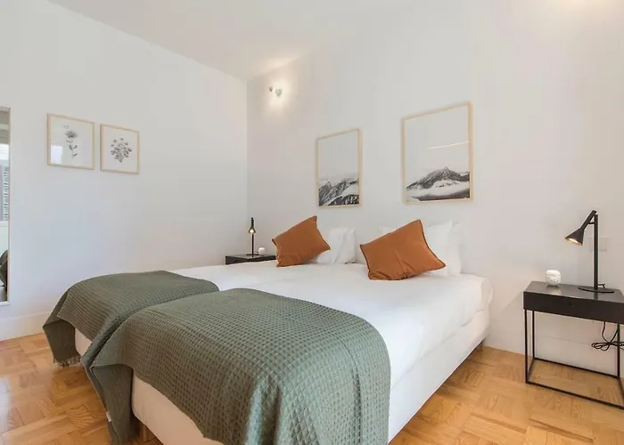 Lovelystay - Wide & Bright 4 Families Апартаменти Лісабон