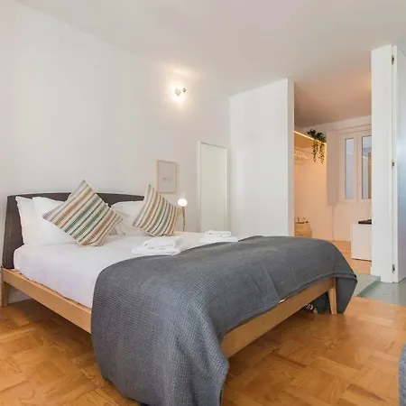 Lovelystay - Wide & Bright 4 Families *