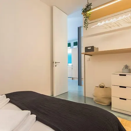 Lovelystay - Wide & Bright 4 Families Apartment