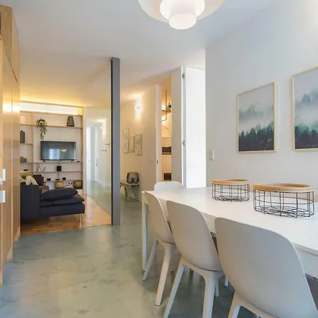 Lovelystay - Wide & Bright 4 Families *