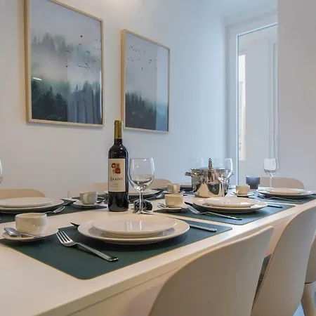 Lovelystay - Wide & Bright 4 Families Apartment